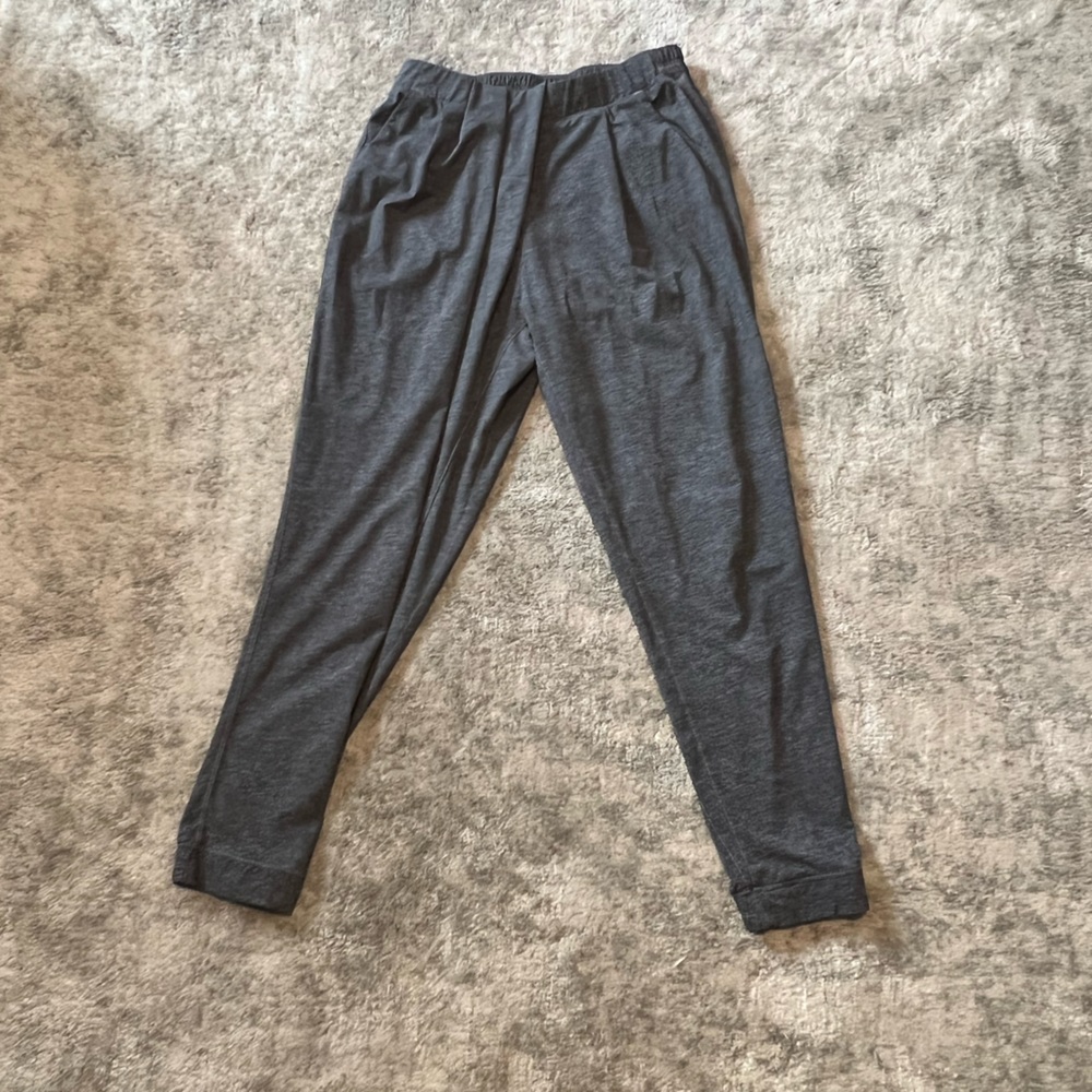 Lululemon grey pleated high waist pants